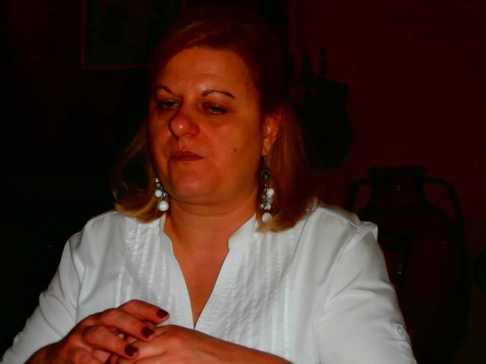 Συγκλονίζει η γυναίκα που σώθηκε στην Κυλλήνη: «Αν έπεφτα στην θάλασσα, ούτε το πτώμα μου δεν θα έβρισκαν»